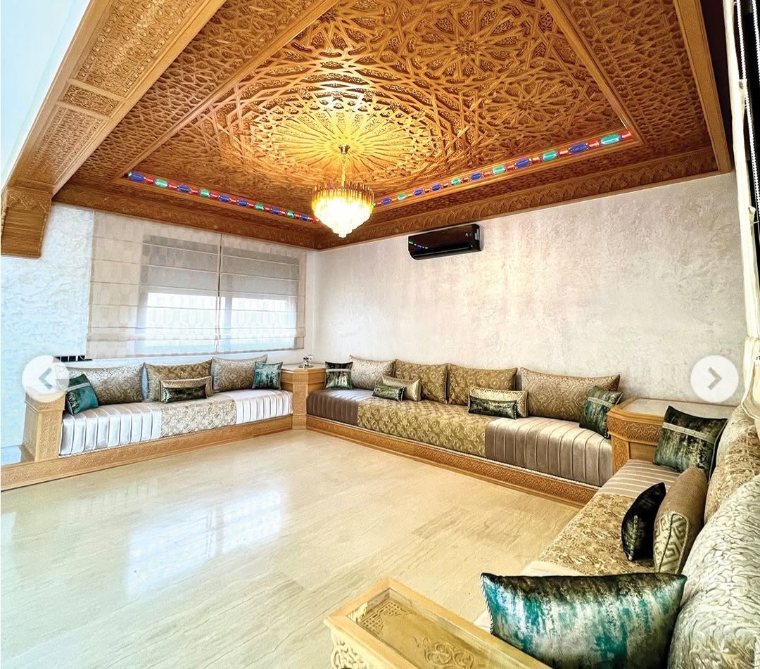 Plafond marocain hand-sculpté